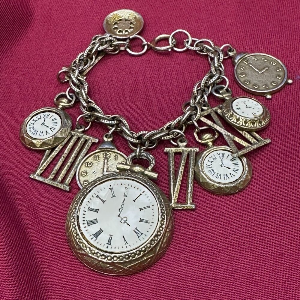 Arthur Pepper “ART” Signed VTG Timepiece Theme Charm Bracelet